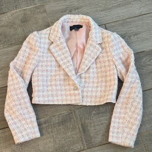 Chic Pink Tweed Cropped Blazer